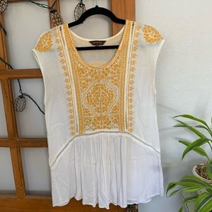 *Must go by 7/2* Embroidered top